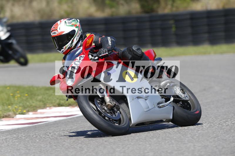 /48 25.08.2025 Cornu Master School ADR/gruen-vert/104